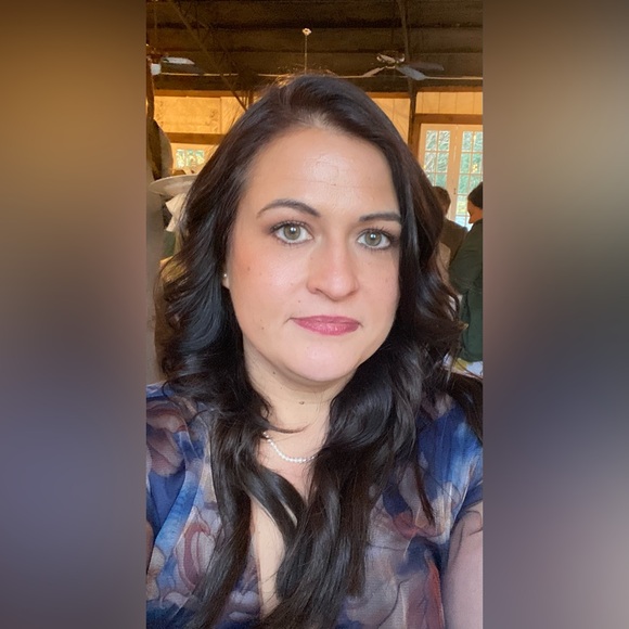 Meet your Posher, Lindsey - Picture 1 of 1